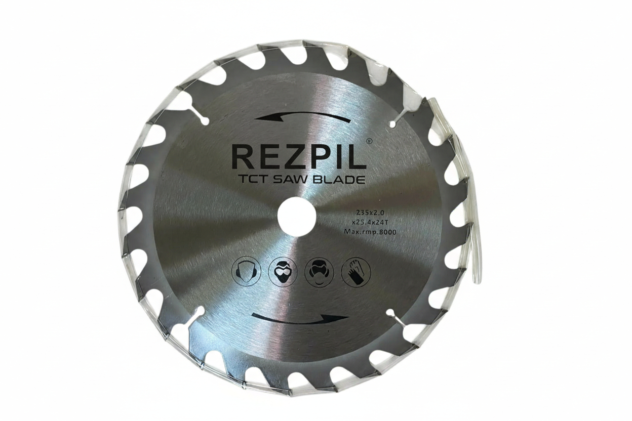 Циркулярная пила REZPIL RP-4502 (230 мм, 2000 Вт)